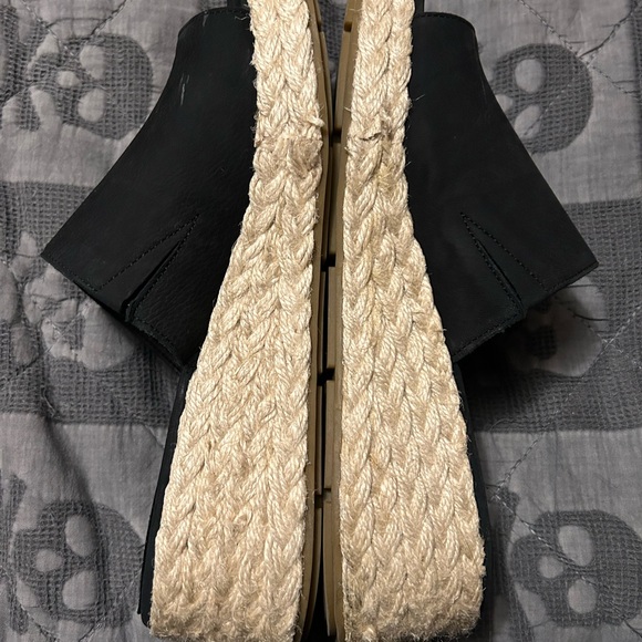 Eileen Fisher Black Suede Espadrille Slide Sandals - Picture 6 of 6